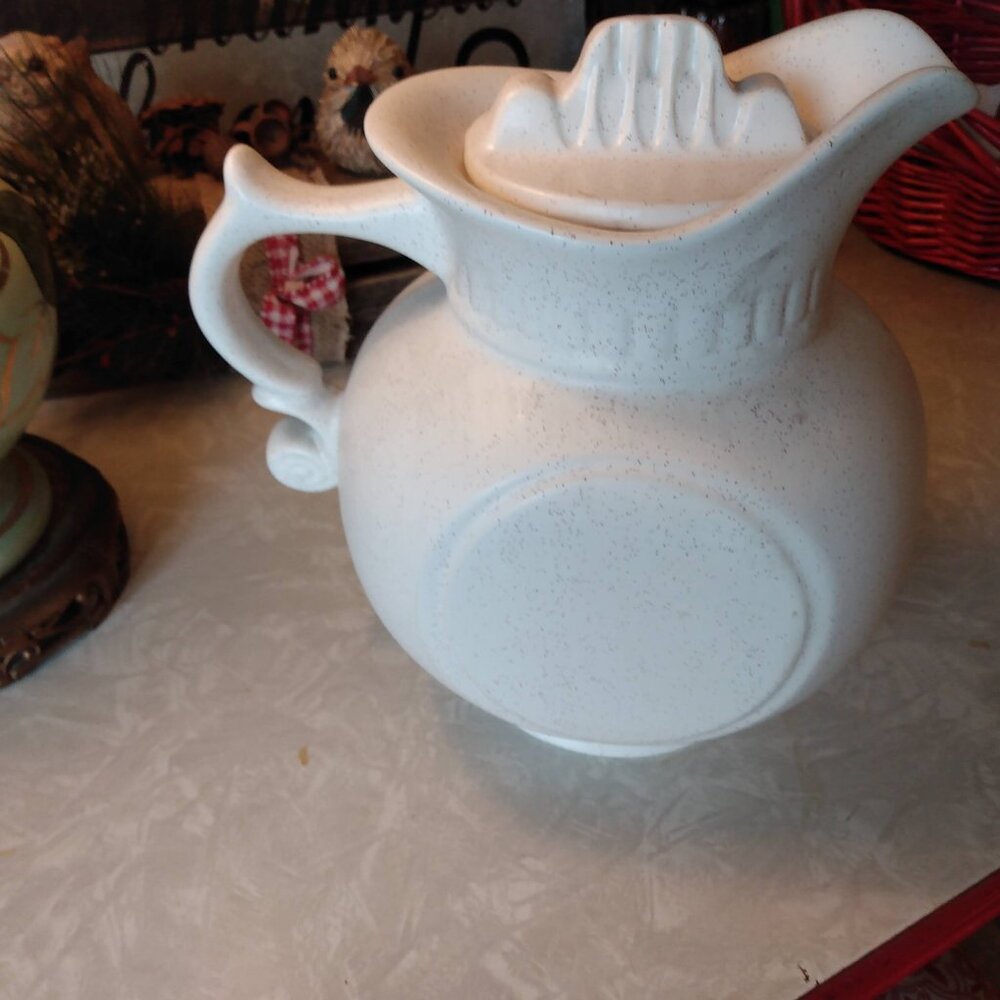 Vintage McCoy USA  Cookie Jar Pitcher With Lid Blue Willow Design - Picture 4 of 6